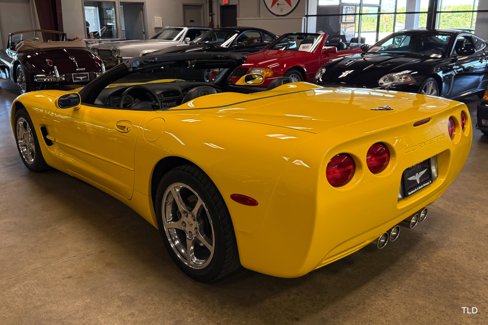 Used 2002 Chevrolet Corvette Convertible w/ Preferred Equipment Group2 image 12
