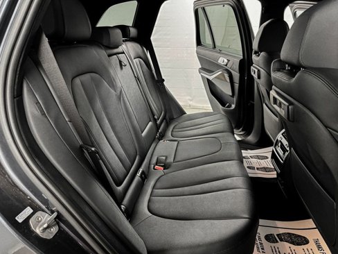 Used 2020 BMW X5 xDrive40i image 11