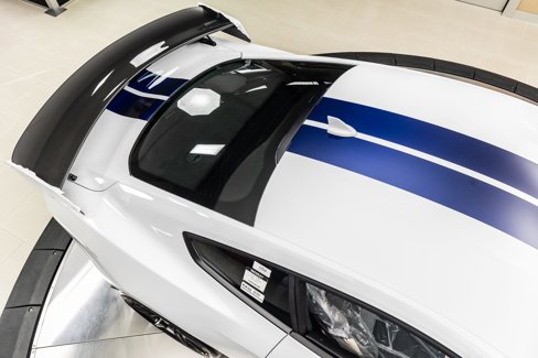 Used 2021 Ford Mustang Shelby GT500 w/ Carbon Fiber Track Pack image 24