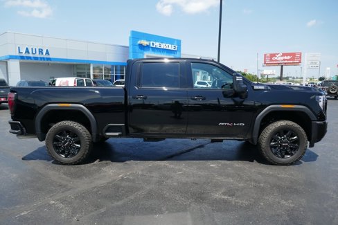 Certified 2025 GMC Sierra 2500 AT4 image 3