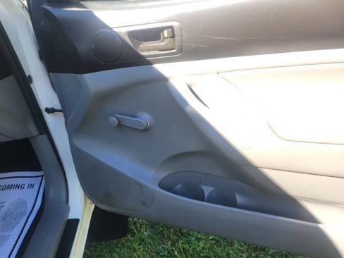 Used 2012 Toyota Tacoma 4x4 Regular Cab image 5