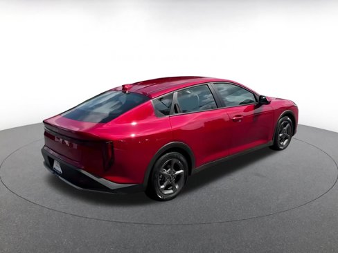 Used 2025 Kia K4 LXS image 14