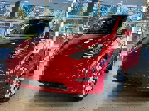 Used 2023 Tesla Model Y Long Range image 1