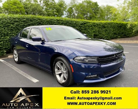 Used 2016 Dodge Charger SXT image 1