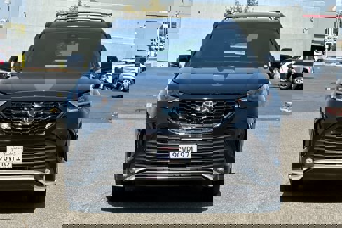 Used 2023 Toyota Highlander XSE image 10