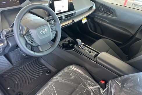 New 2026 Toyota Prius LE image 8