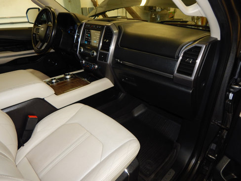 Used 2019 Ford Expedition Platinum image 34