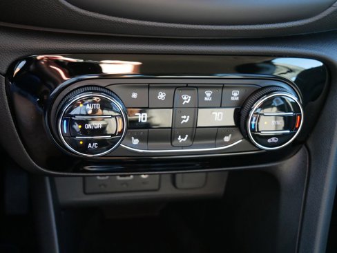 Used 2023 Buick Encore GX Select image 22