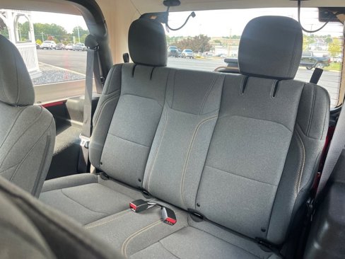 Used 2025 Jeep Wrangler Sport image 12