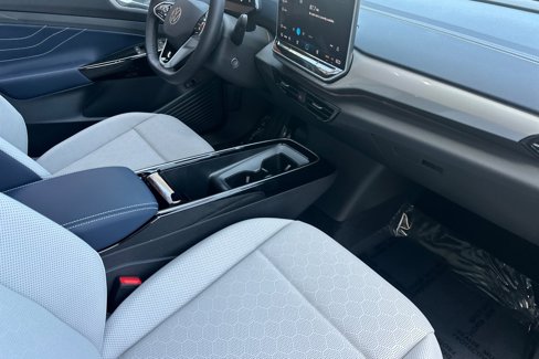 New 2025 Volkswagen ID.4 Pro S Plus image 15