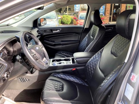 Used 2024 Ford Edge Titanium image 11