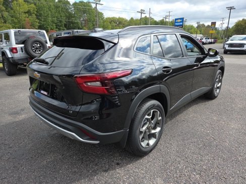 New 2026 Chevrolet Trax LT w/ Driver Confidence Package image 7