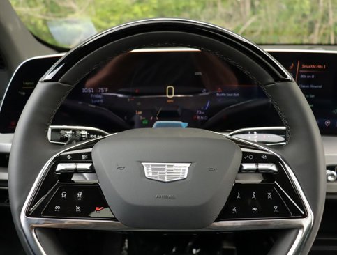 New 2026 Cadillac Vistiq Luxury image 11