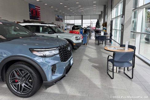 New 2025 Ford Escape SE image 33