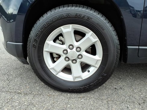 Used 2015 GMC Acadia SLE image 10