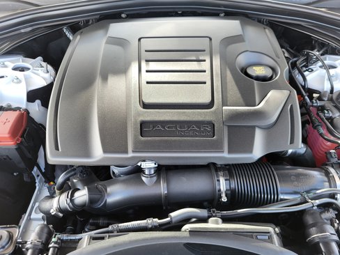 New 2026 Jaguar F-PACE R-Dynamic S image 23