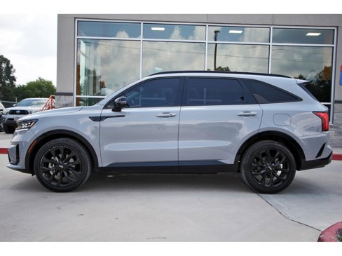 Used 2023 Kia Sorento SX image 3