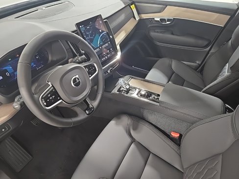 New 2026 Volvo XC90 T8 Plus image 19