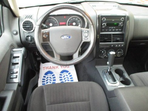 Used 2010 Ford Explorer XLT image 36