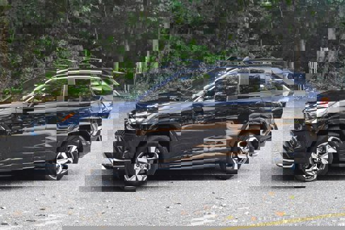 Used 2023 Toyota RAV4 SE image 2