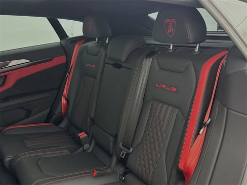 Used 2023 Lamborghini Urus S image 26