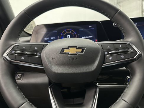 New 2026 Chevrolet Equinox LT w/ Convenience Package II image 17