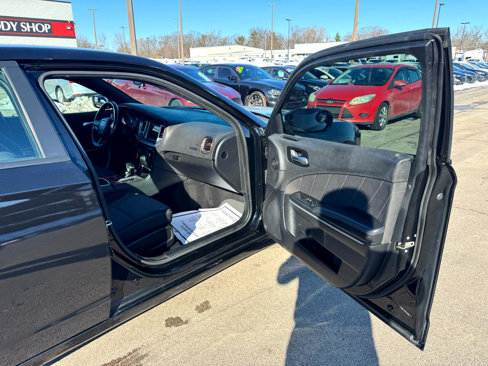 Used 2020 Dodge Charger SXT image 9