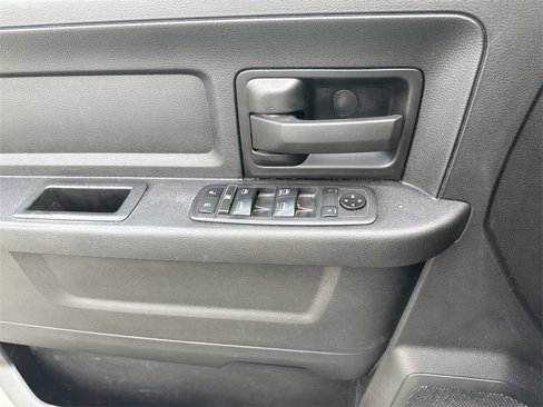 Used 2021 RAM 5500 Tradesman w/ Chrome Appearance Group image 7