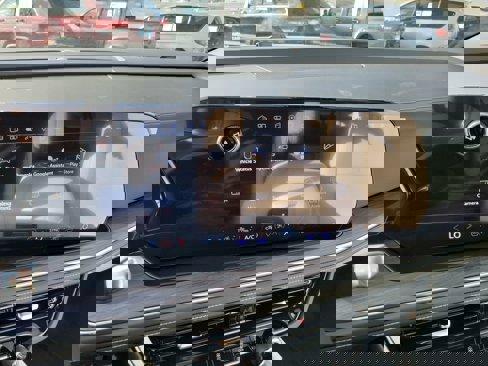 New 2025 Chevrolet Suburban Premier image 13
