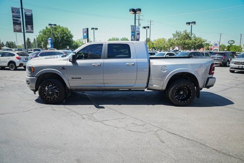 Used 2023 RAM 3500 Limited image 11