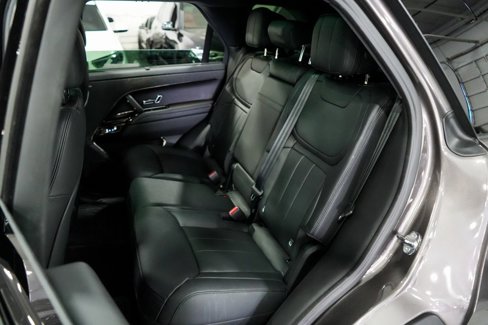 Used 2025 Land Rover Range Rover Sport Dynamic SE image 18