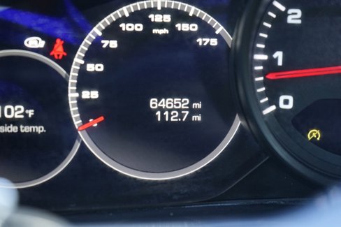 Used 2021 Porsche Cayenne w/ Premium Package image 14