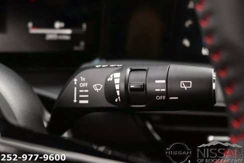 Used 2025 Nissan Kicks SR image 21