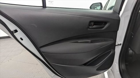 Used 2025 Toyota Corolla LE image 14