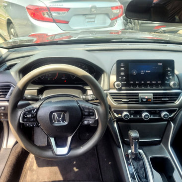 Used 2018 Honda Accord LX image 15