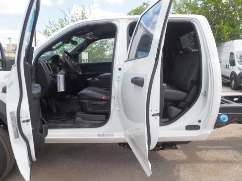 New 2026 RAM 5500 Tradesman image 11