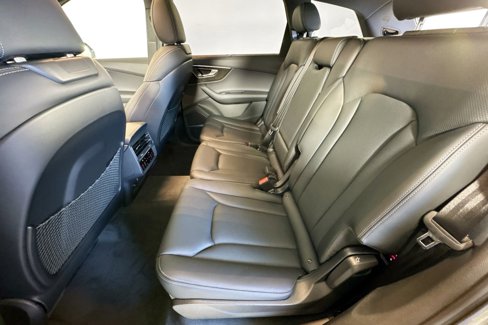 New 2025 Audi Q7 3.0T Prestige image 22