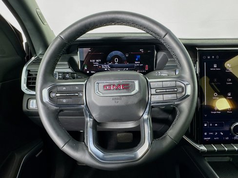 Used 2025 GMC Acadia Elevation image 11