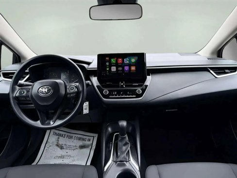Used 2024 Toyota Corolla LE image 15
