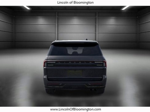 New 2025 Lincoln Navigator Reserve image 5