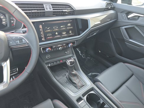 New 2025 Audi Q3 2.0T Premium Plus image 23
