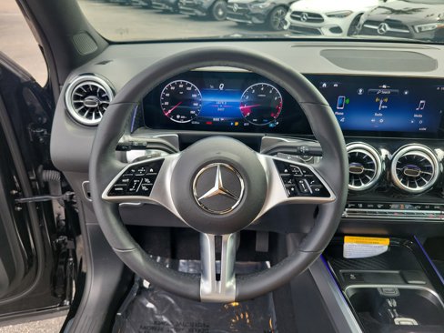 Certified 2025 Mercedes-Benz GLB 250 image 22