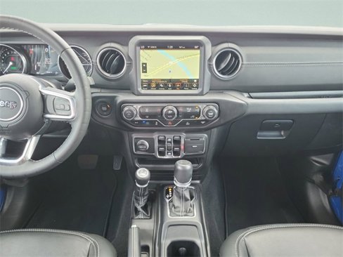 Used 2022 Jeep Wrangler Unlimited Sahara image 16