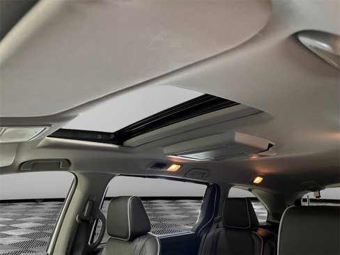 Used 2023 Honda Odyssey Touring image 43