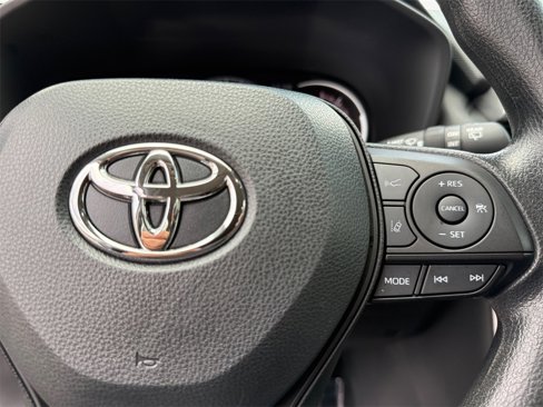 Used 2024 Toyota RAV4 XLE image 26