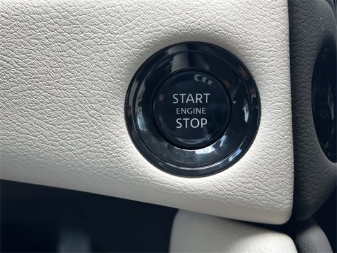 New 2025 Nissan Armada Platinum Reserve image 8