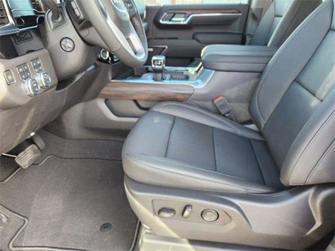 New 2025 GMC Sierra 1500 SLE w/ X31 Off-Road Package image 6