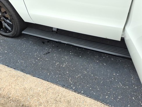 New 2025 Ford Expedition Platinum w/ Stealth Appearance Package image 36