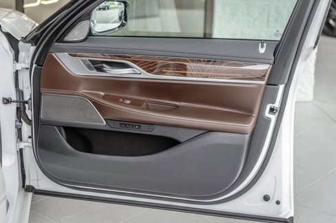 Used 2021 BMW 740i xDrive w/ M Sport Package image 57