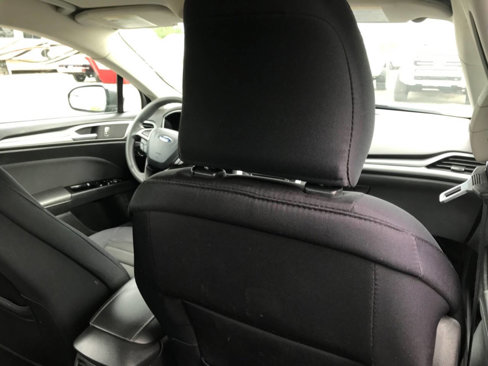 Used 2015 Ford Fusion SE image 36